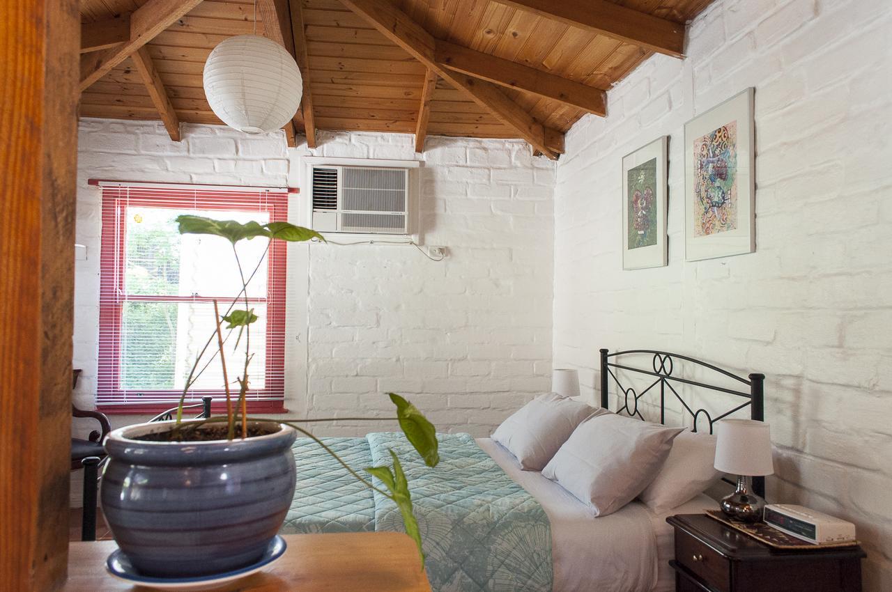 Trevalia Accommodation Penwortham Dış mekan fotoğraf
