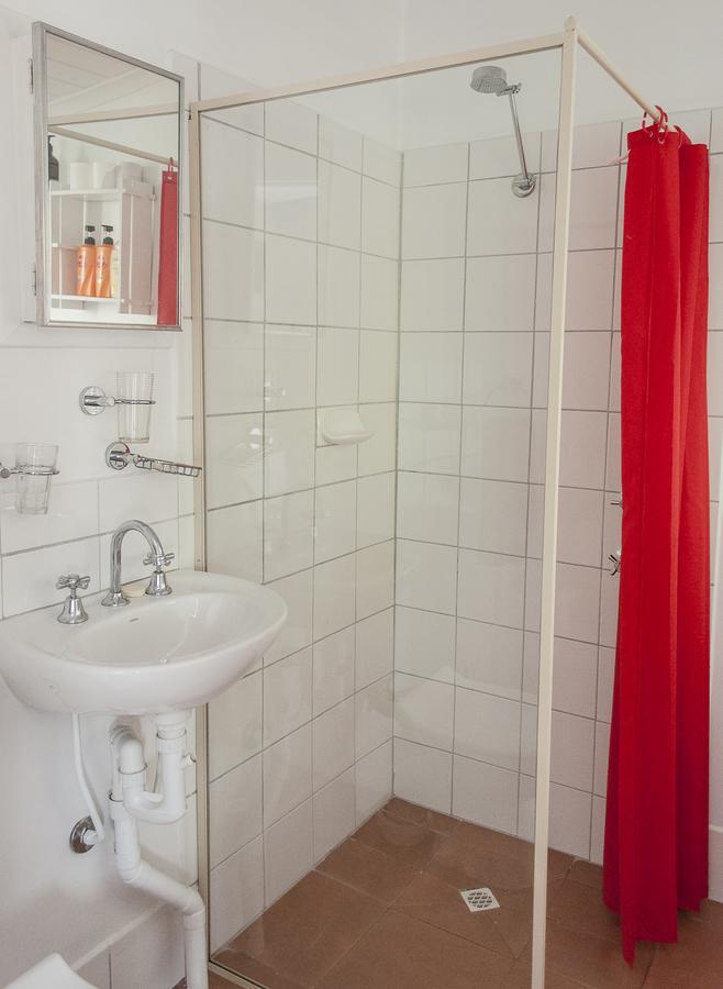 Trevalia Accommodation Penwortham Dış mekan fotoğraf