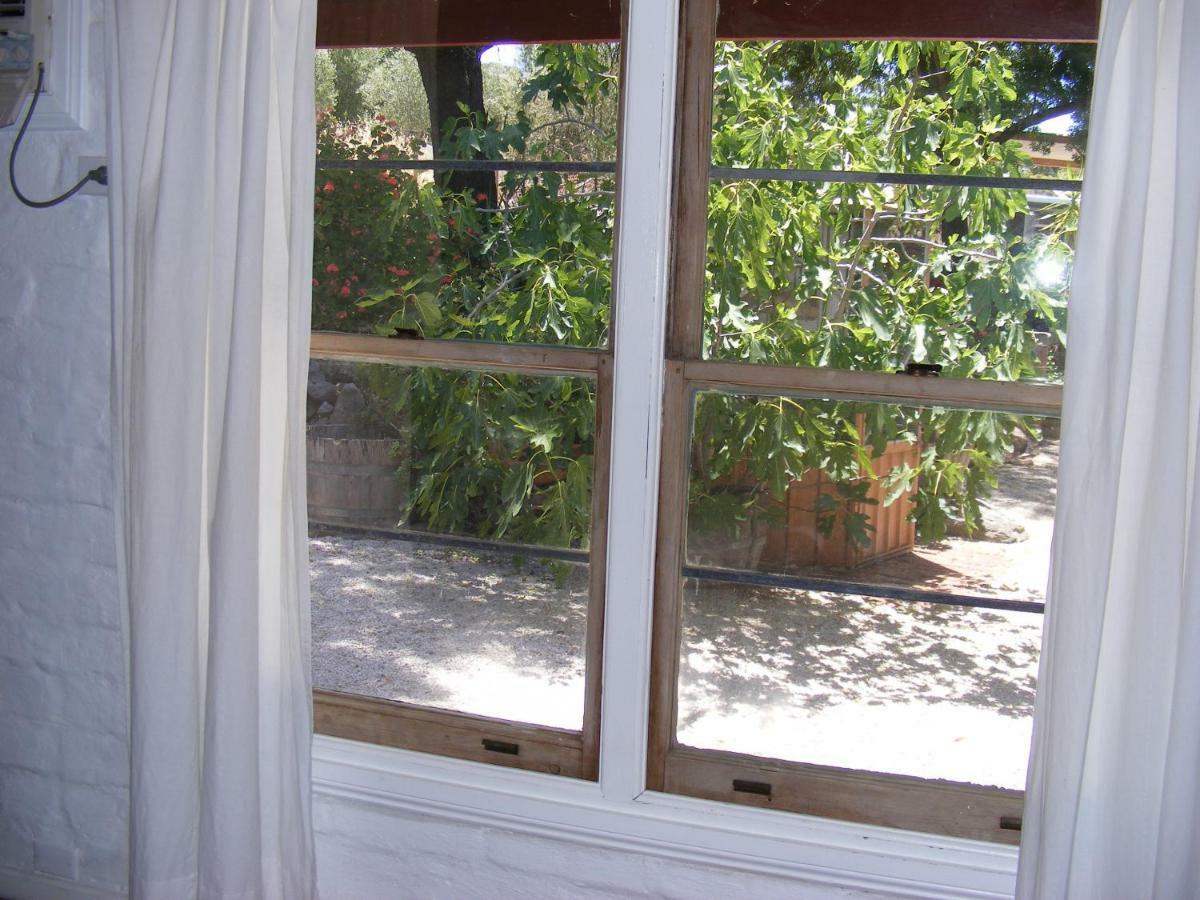 Trevalia Accommodation Penwortham Dış mekan fotoğraf