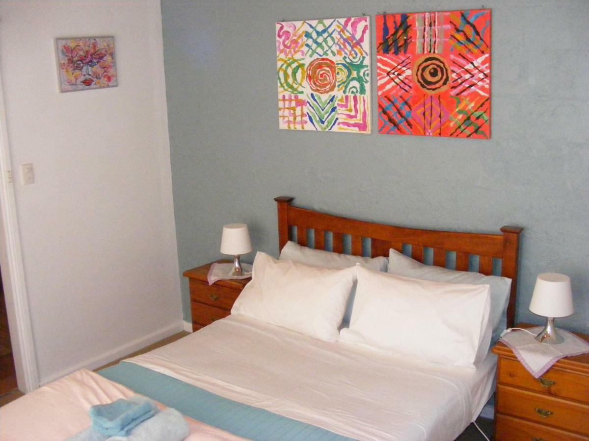 Trevalia Accommodation Penwortham Dış mekan fotoğraf