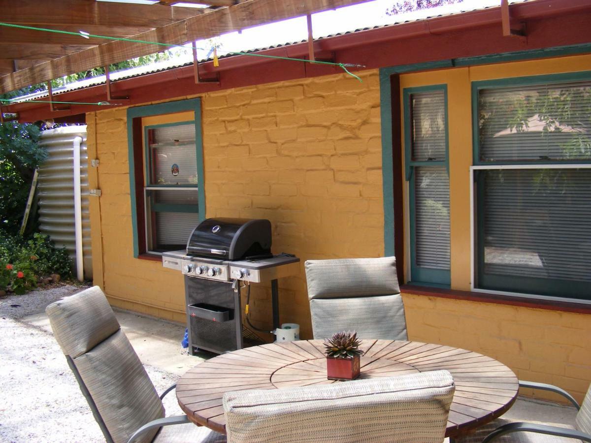 Trevalia Accommodation Penwortham Dış mekan fotoğraf