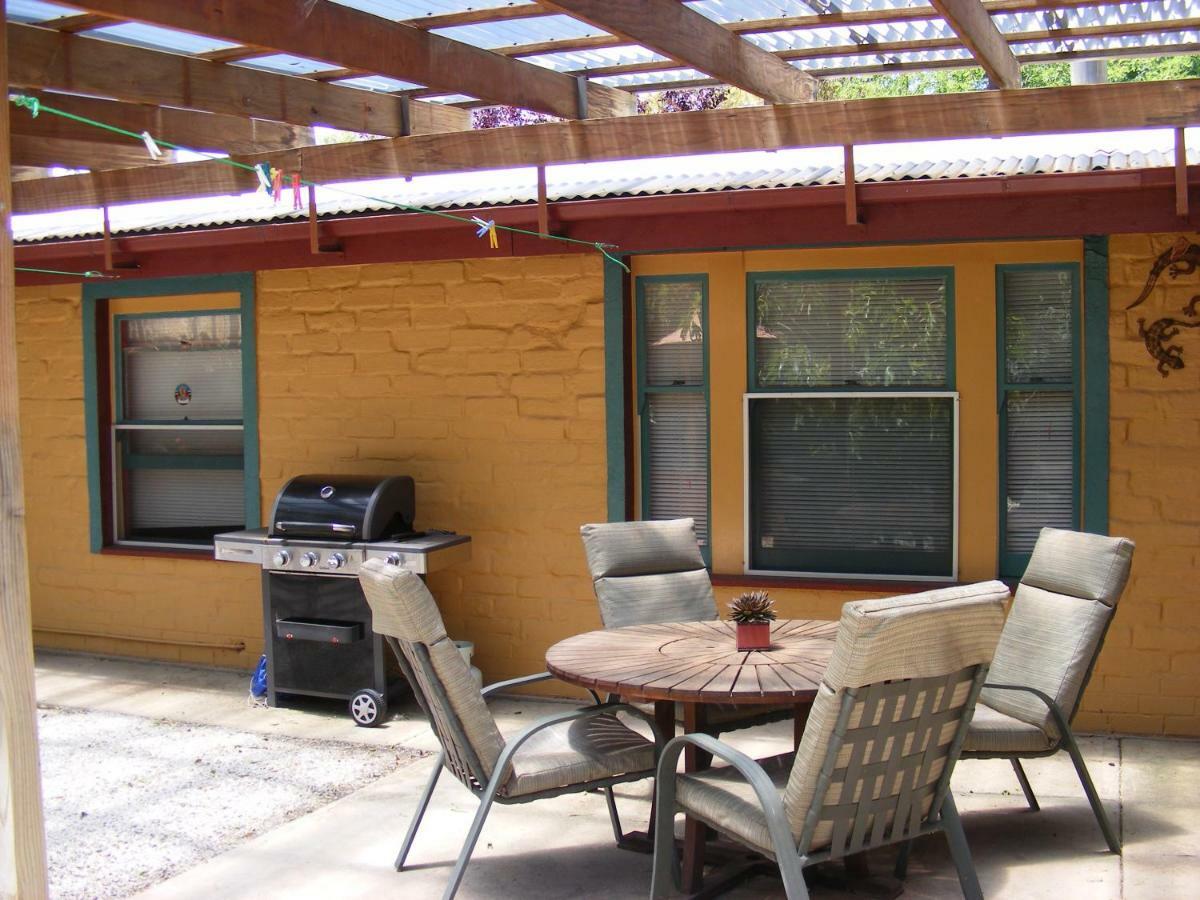 Trevalia Accommodation Penwortham Dış mekan fotoğraf